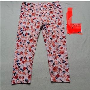 Stretchy Capris VG/Large Base white with light blue/sapphire blue/orange/red.